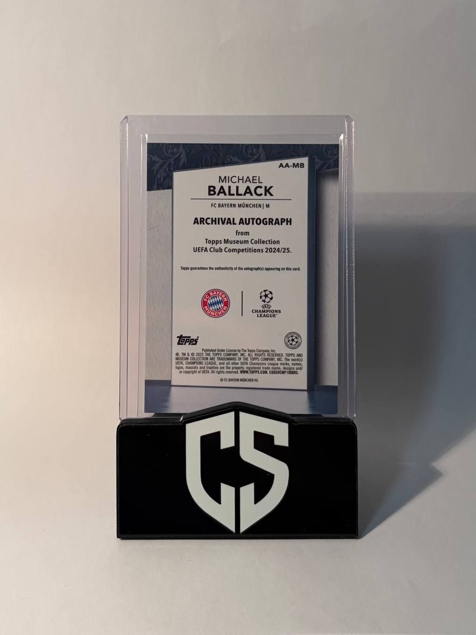 Topps Carte collezionabili: 2024-25 Topps Museum Michael Ballack Archival Auto /25 Ruby – Usato da Oftringen venduto da collectsupply 1