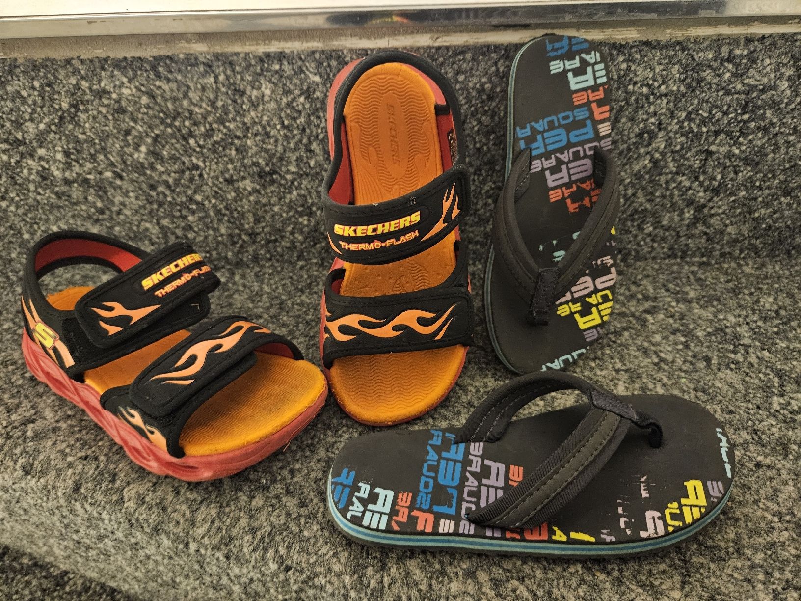 Skechers Schuhe für Jungen: skechers Sandalen Gr.33.5 – Gebraucht aus Niederwil AG von marciag 3