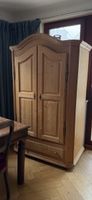 Schöner alter TV Schrank