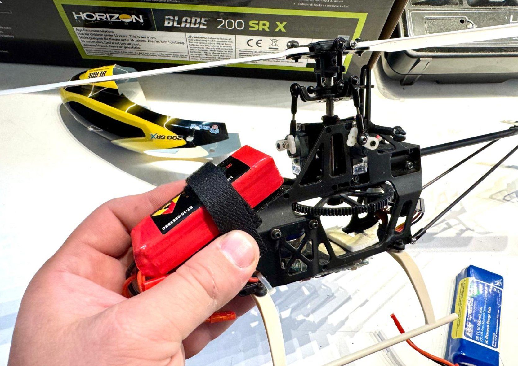 E-Flite RC Modellbau: hélicoptère Blade 200 SRX eflite – Defekt aus Lausanne von Techobby 1