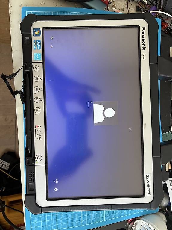 Notebook: Panasonic Toughbook CF-D1 I5Core avec base de travail – Usato da Payerne venduto da lop_6hpz 4