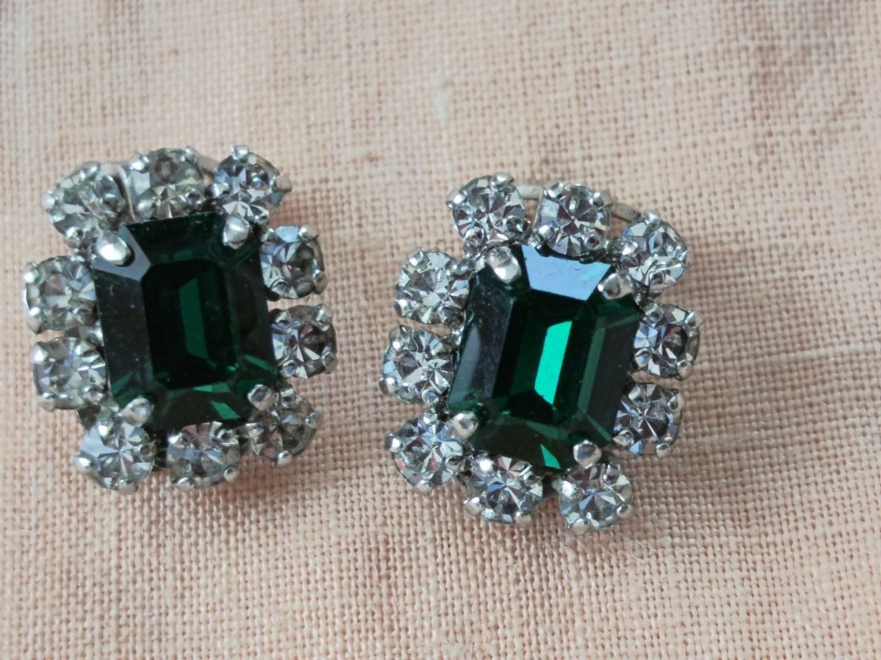 Orecchini pendenti & Orecchini a lobo: Ohrclips Christian Dior 1966 – Usato da Zofingen venduto da Spezialware 6