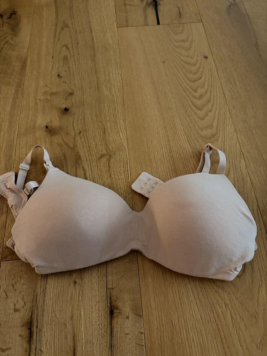 Sonstige Unterwäsche: 4 Still-BHs 2x Schwarz,  Creme Spitze Grösse 75B – Gebraucht aus Schwyz von jeannine6032 1
