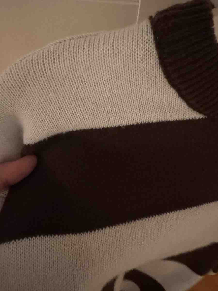 Maglioni & Felpe: Damen Pullover gestreift braun weiss Grösse M – Usato da Bonaduz venduto da Carda22 1