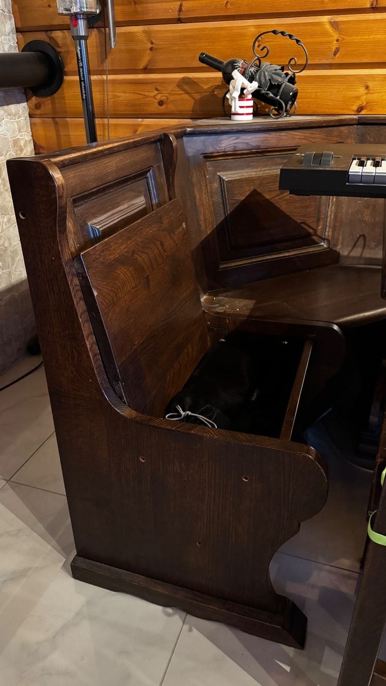 Set tavolo e sedie: Coin table à manger, banc avec rangement et table – Usato da Plagne venduto da HeierliKe 2