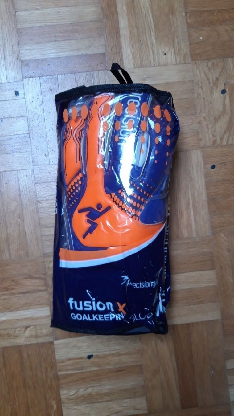 Handschuhe & Handstulpen: Precision GK Fusion Surround (10) – Neu und originalverpackt aus Chambésy von gk_specialist 3