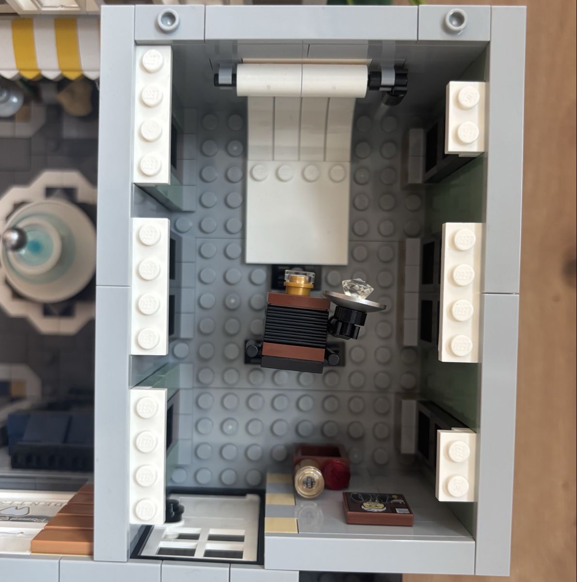 Lego Jeux de construction: LEGO Creator Stadtleben 10255 – D'occasion à Bremgarten AG par fabhub 8