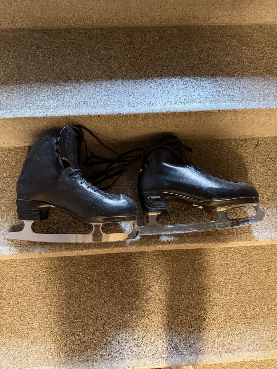Pattini da ghiaccio: Patin artistique – Usato da Neuchâtel venduto da gonzalez.ni