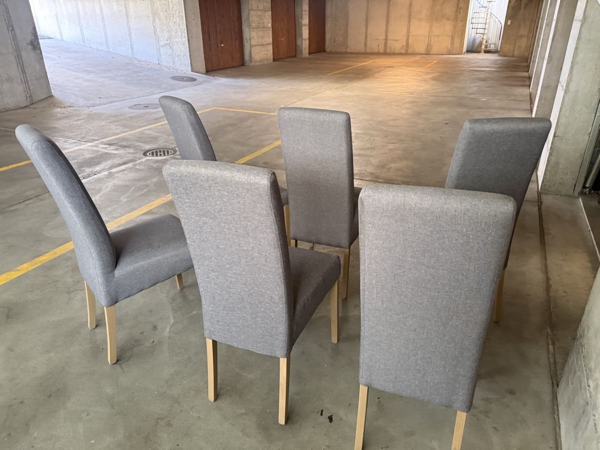 Conforama Set de table et chaises: Moderner Esstisch mit 6 Stühlen  – D'occasion à Steinmaur par Bal-Rajmi1 8