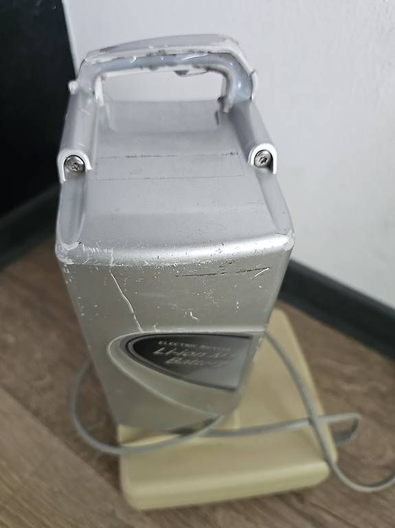 Batterie: Batterie Flyer 26V + chargeur – Usato da Renens VD venduto da mer_x86s