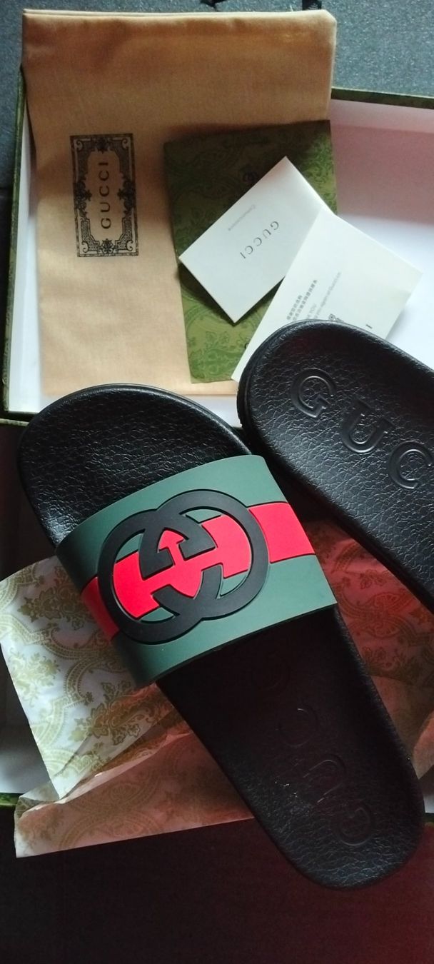 Gucci Scarpe da uomo: Gucci Slides Badelatschen – Nuovo e nell'imballaggio originale da Baar venduto da dej_pbs7
