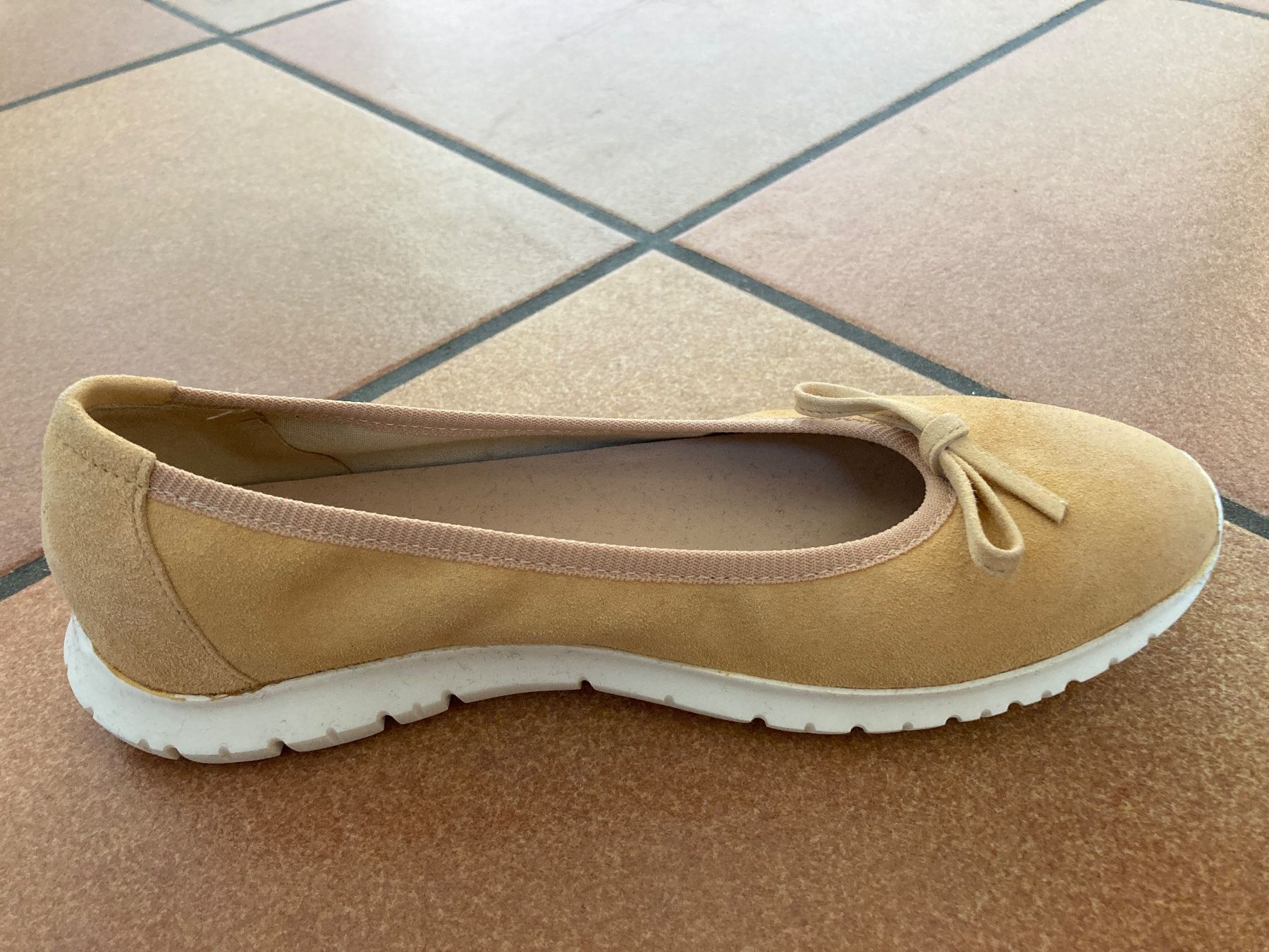 Scarpe da donna: Sneakerina Ballerinas, Beige, Grösse 35. – Usato da Zürich venduto da ovaltine 1