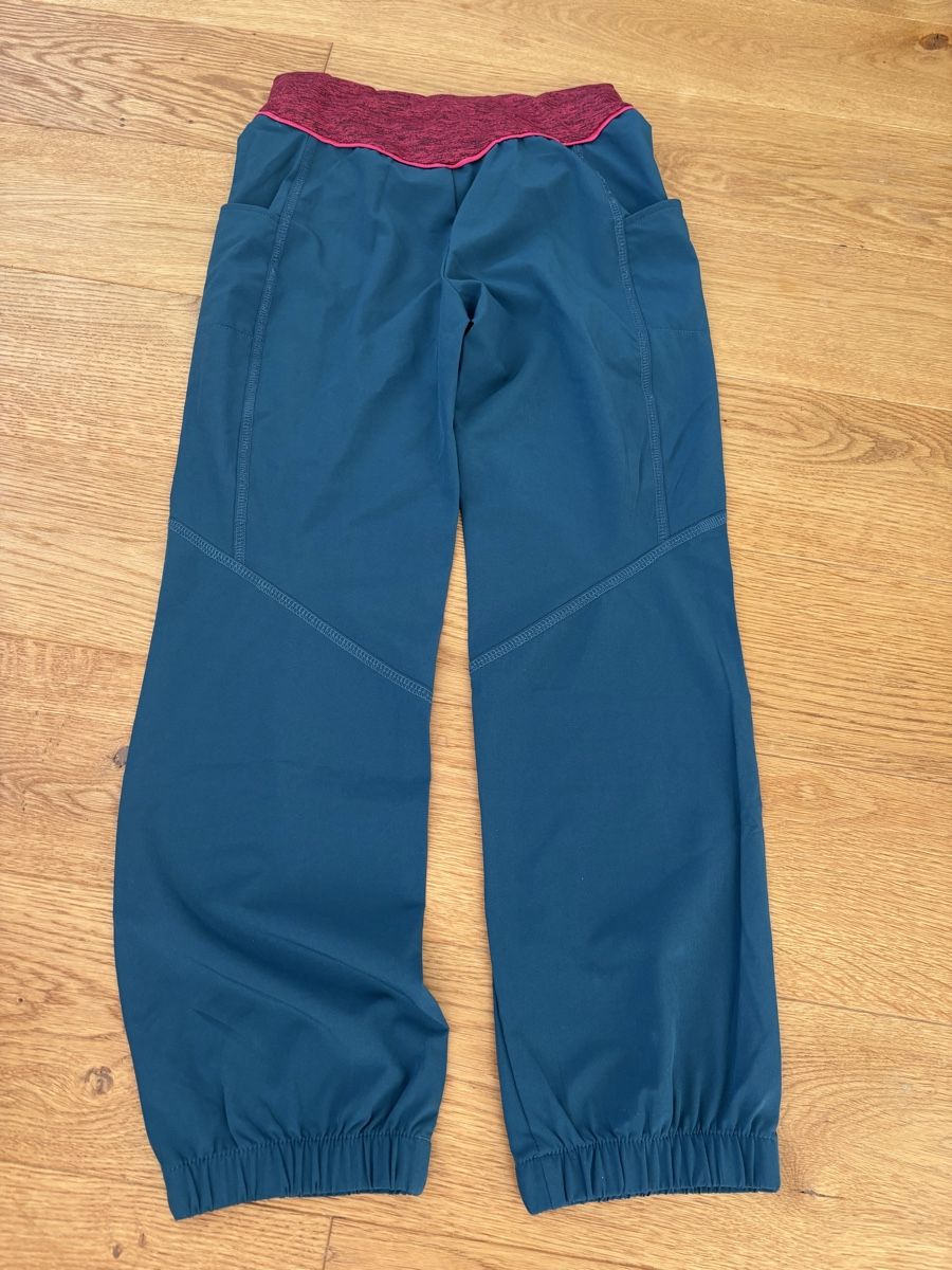 Mckinley Hosen: Wanderhose McKinley 140 – Gebraucht aus Adligenswil von ZGB 2