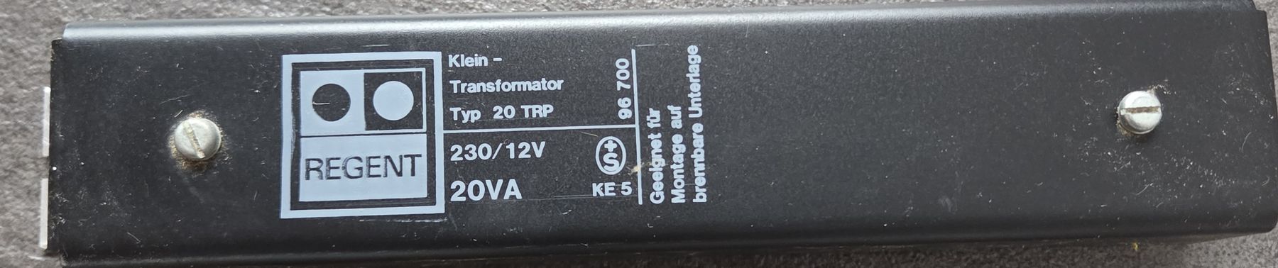 Alimentazione elettrica: Regent Klein Transformator Typ 20 TRP 230/12V – Usato da Morgarten venduto da Buemi0