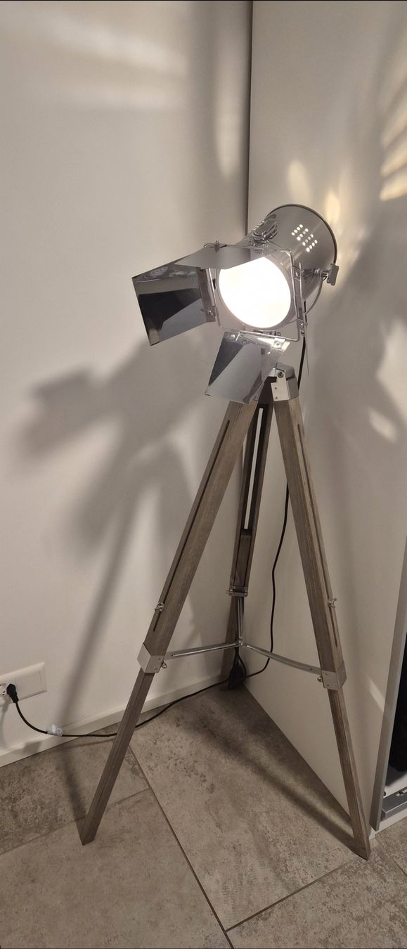 Livique Lampen: Stehlampe – Neu (gemäss Beschreibung) aus Heerbrugg von kar_2syk