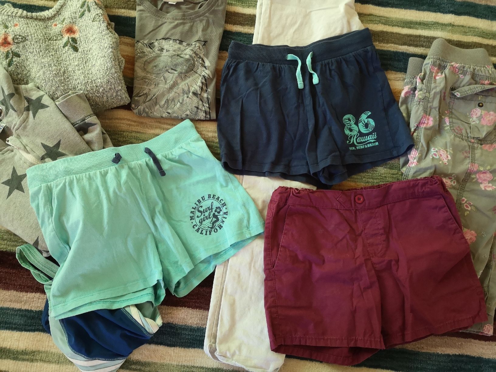 Lotti & Set di vestiti: Kleiderpaket Mädchen Gr 140 – Usato da Vordemwald venduto da Esel04 1