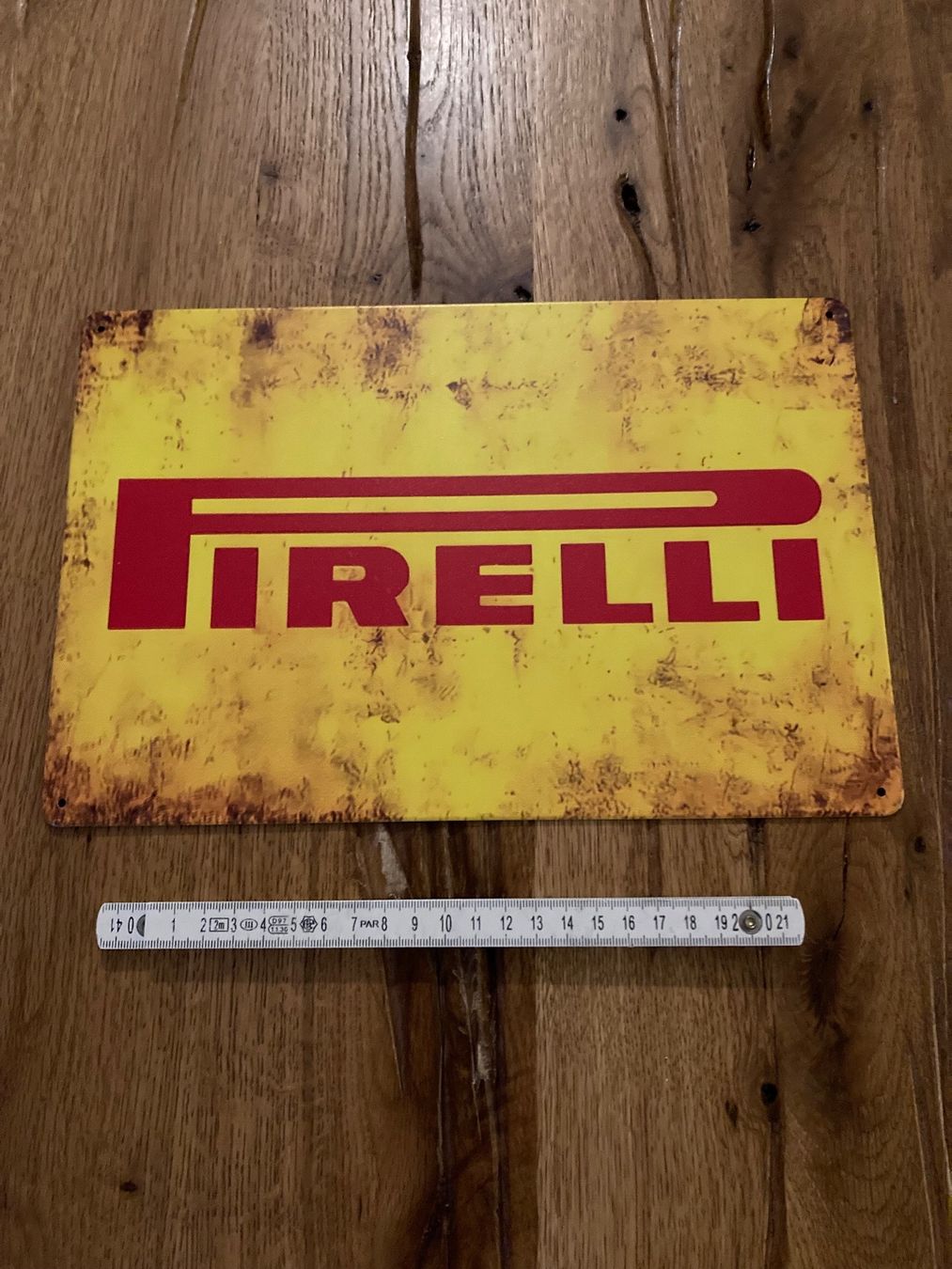 Automobili: Pirelli Retro Schild – Nuovo e nell'imballaggio originale da Bremgarten AG venduto da Eurotiz 1