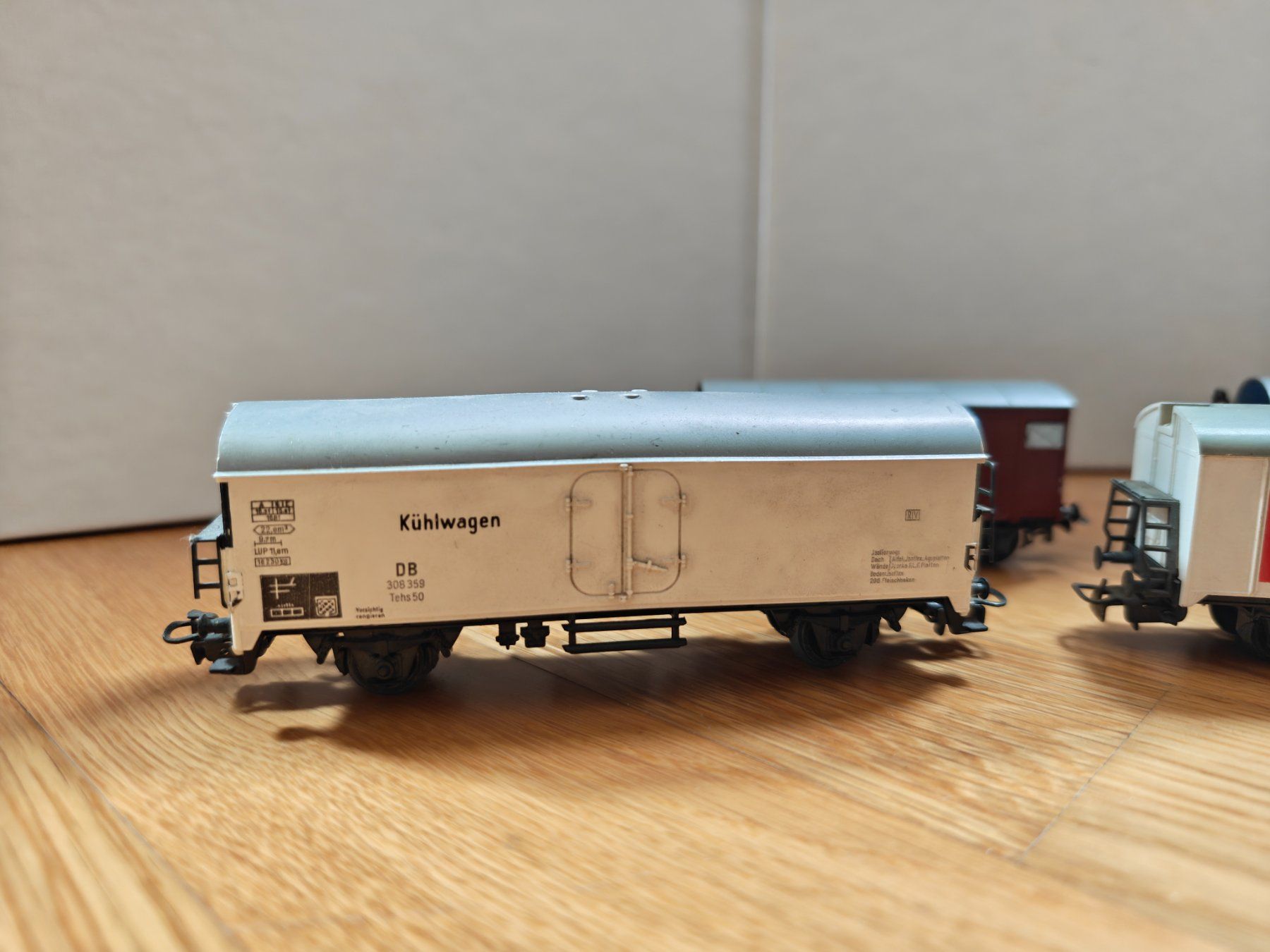 Märklin Modelleisenbahnen: 5 H0 Güterwagen, defekt – Gebraucht aus Bern von JGBahn 2
