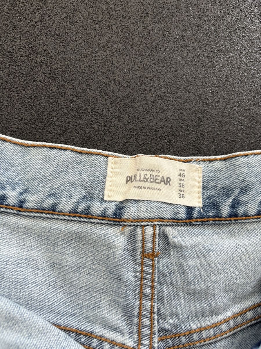 Pull&Bear Pantaloni: PULL&BEAR Denim Shorts, 46 – Usato da Niederwangen BE venduto da V.Fernandes 2