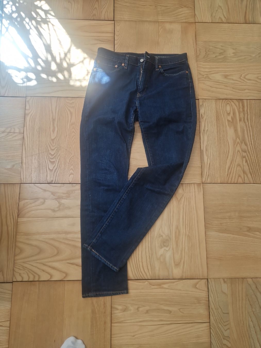 Levi's Jeans: Levi's 511 Slim Fit Jeans, Dunkelblau, Top Zustand, W33/L34 – Neu (gemäss Beschreibung) aus Luzern von tbu_qh56