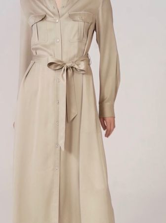 Edles Kleid aus Seide/ Seidenmantel aus 100% Maulbeer-Seide