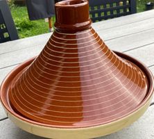 Tajine en céramique artisanale, parfait pour l'automne!