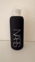 NARS Glas Wasserflasche schwarz 500ml Neuwertig