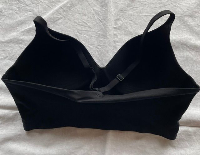 Adidas Altra biancheria intima: Triumph body make up soft touch BH Gr. L – Usato da Safnern venduto da ncm 2