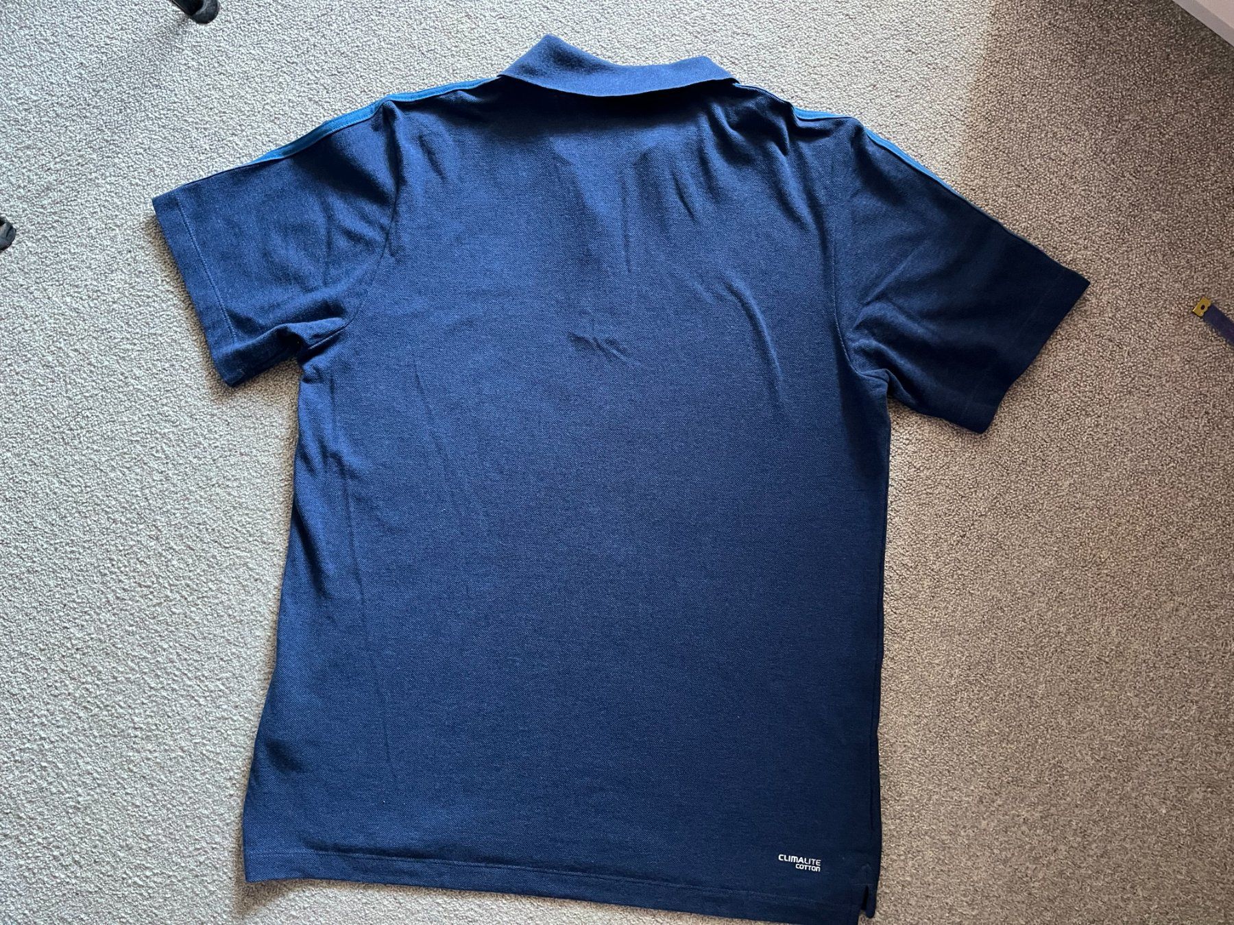 Adidas Magliette Polo: Original ADIDAS Poloshirt Gr L – Nuovo (secondo la descrizione) da Kleindöttingen venduto da nev_tn7c 1