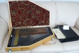 Klavier-Zither "The Globe", vollkommenstes Instr. neuwertig
