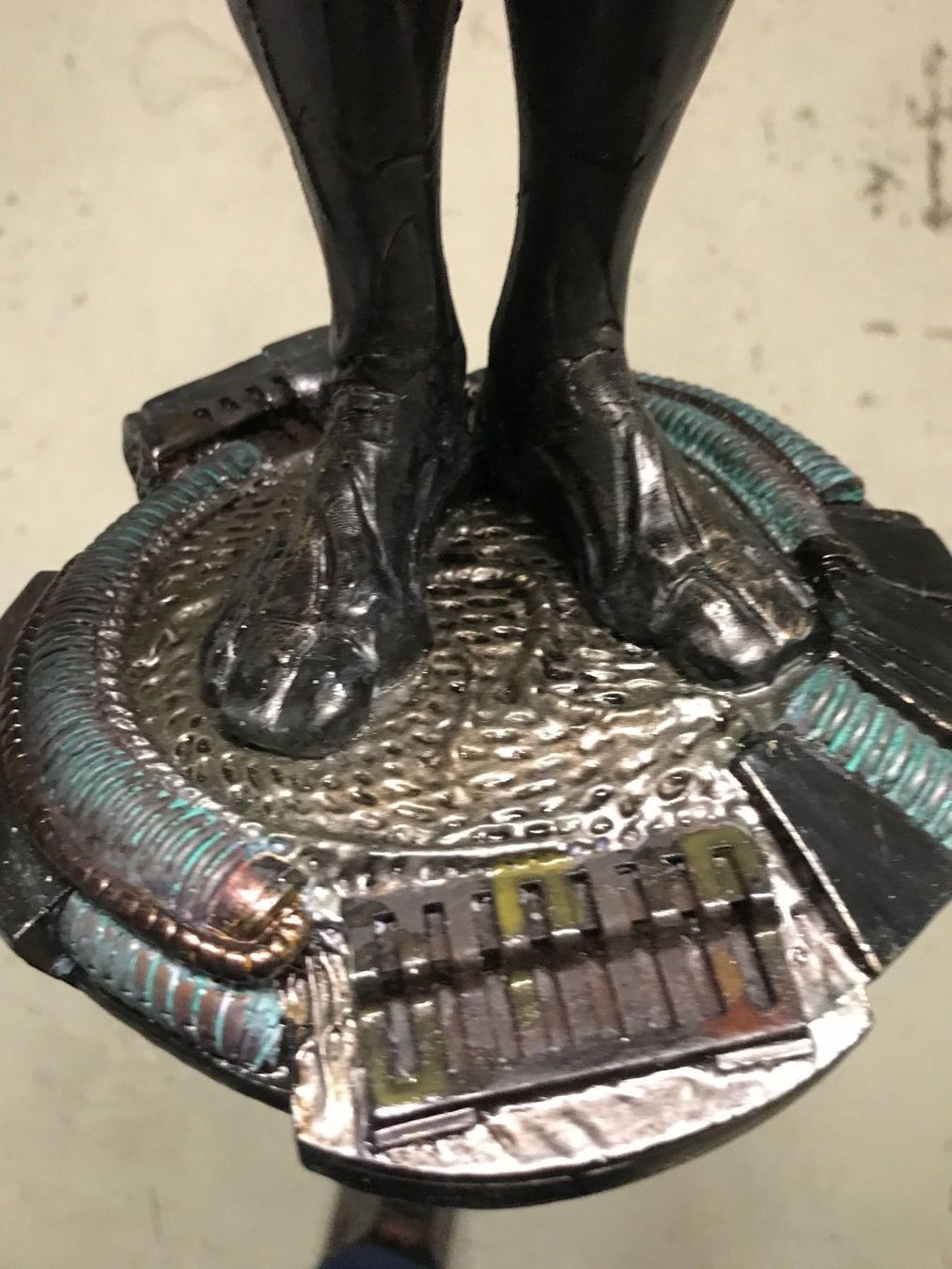 Statuette: Grosse Engineer Statue Prometheus Alien Not Sideshow Giger – Usato da Schlieren venduto da Moviepropde 9
