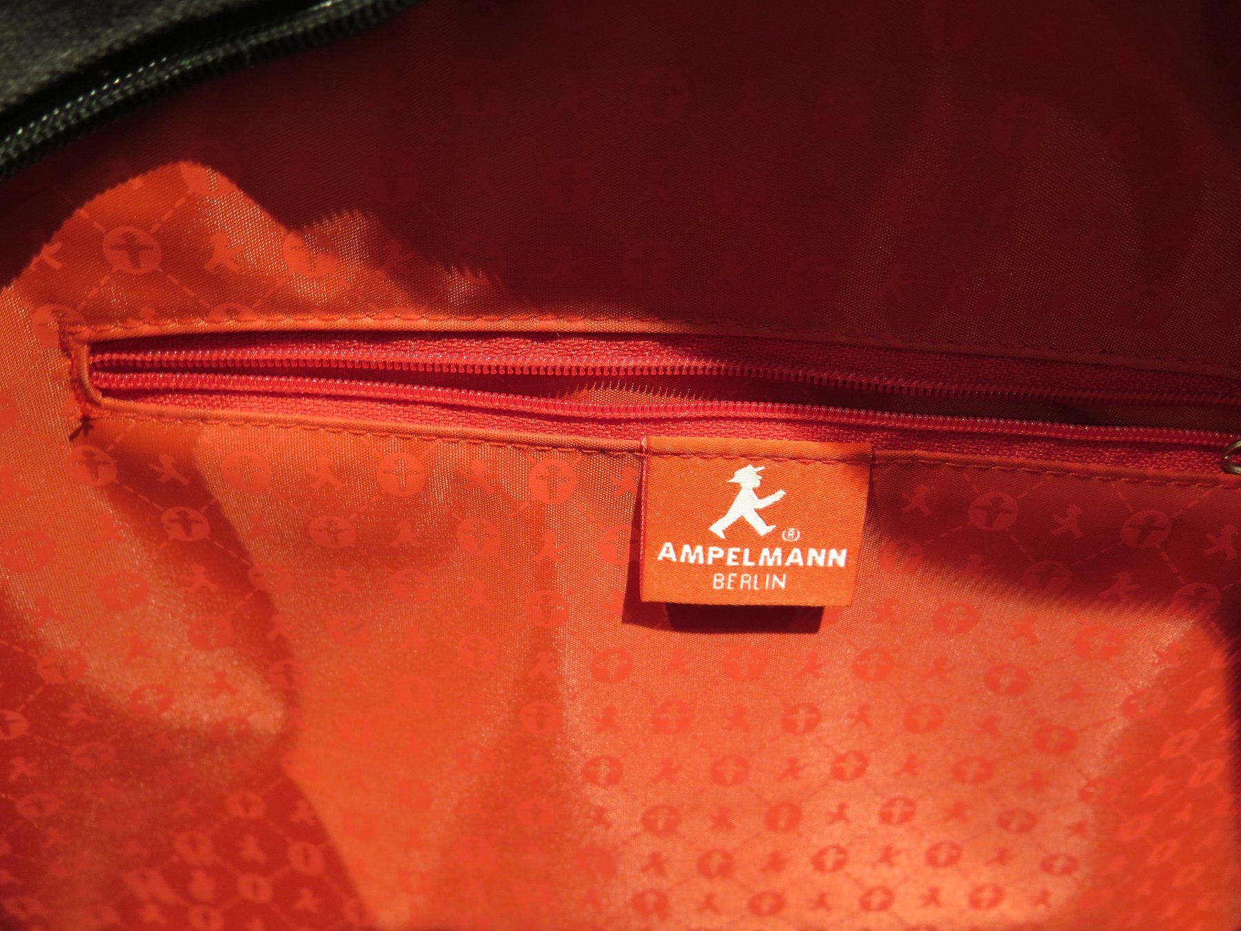 Borse: Tragtasche mit Ampelmann – Usato da Meisterschwanden venduto da Curriculum 1