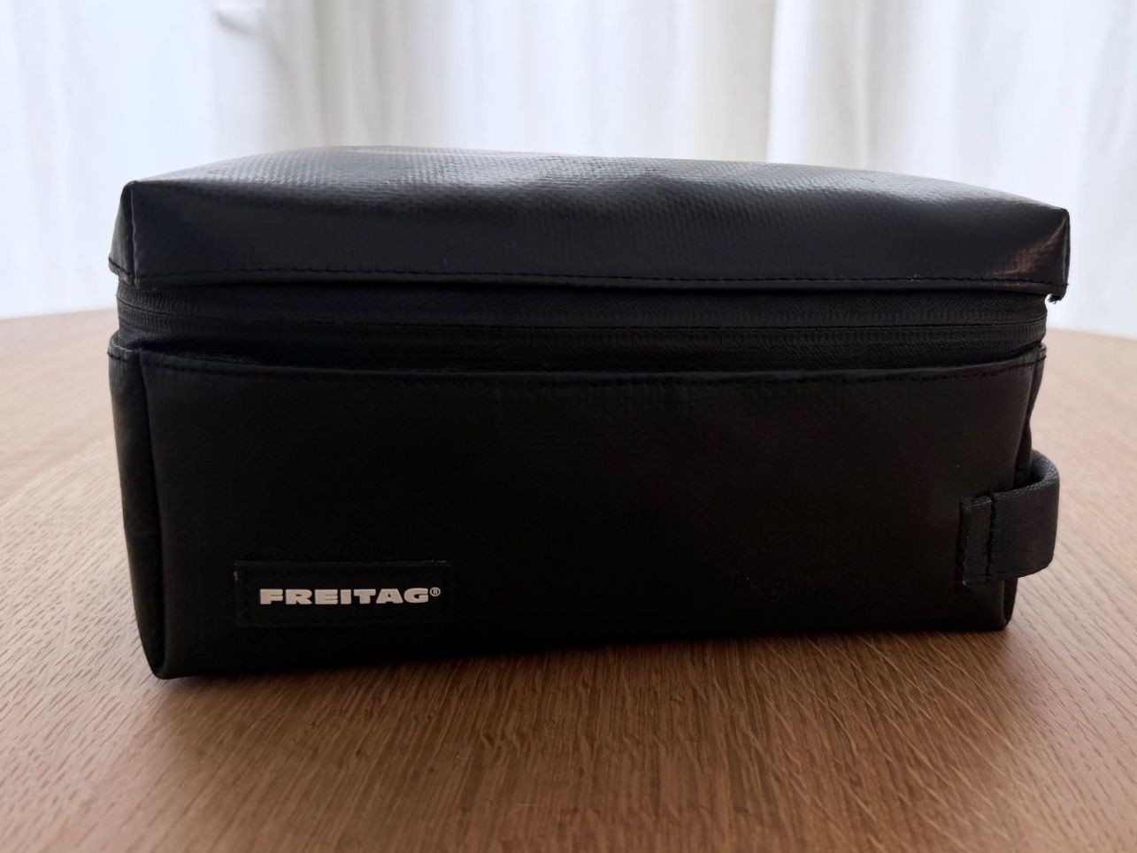 Freitag Custodie per cosmetici: Freitag - F36 WAYNE - Toiletry Bag - Schwarz – Usato da Zürich venduto da derLaufderDinge 1