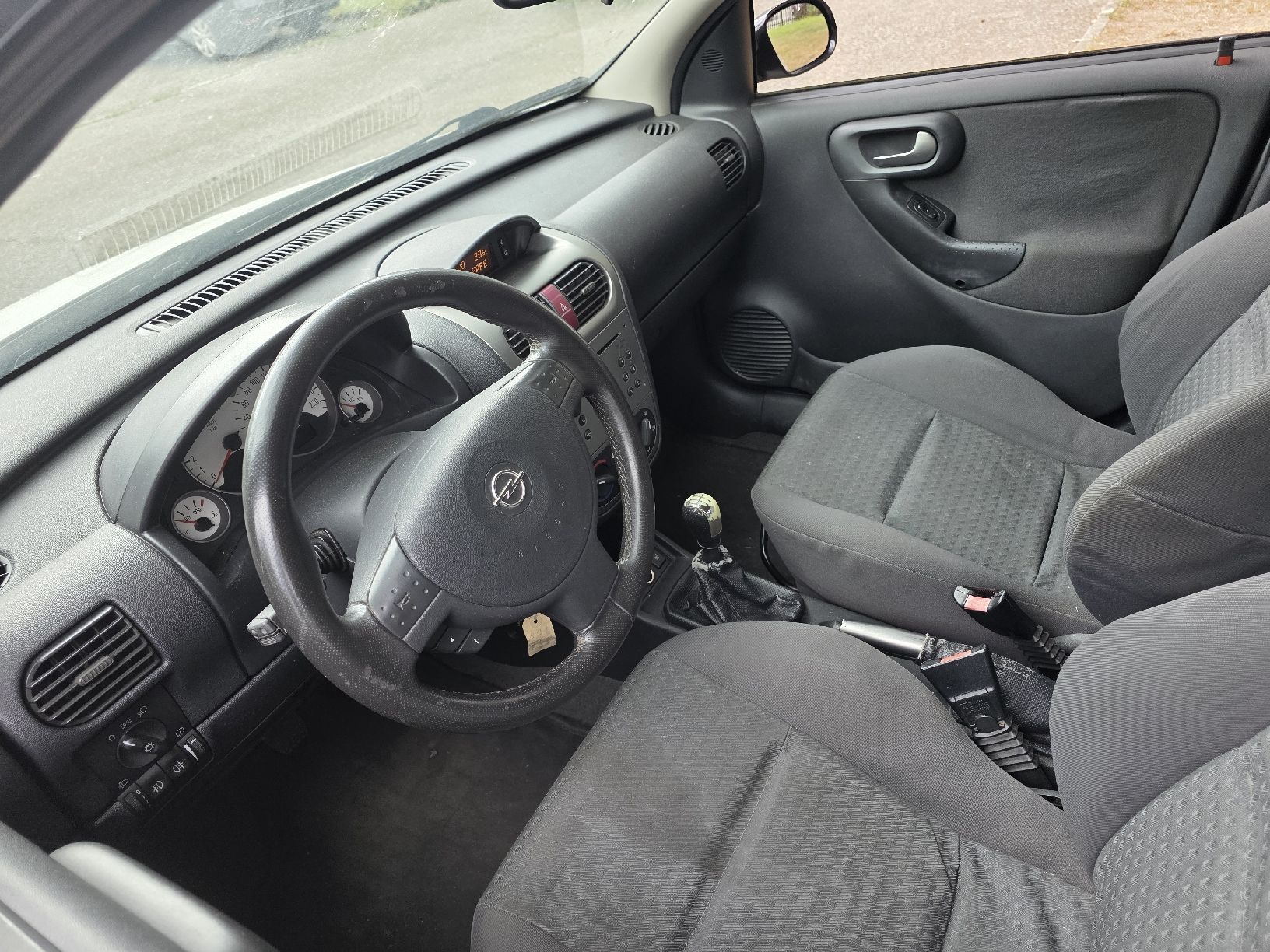 Opel Automobili: Opel Corsa 1.8 Gsi irmscher – Difettoso da Worben venduto da Andrea0145 6