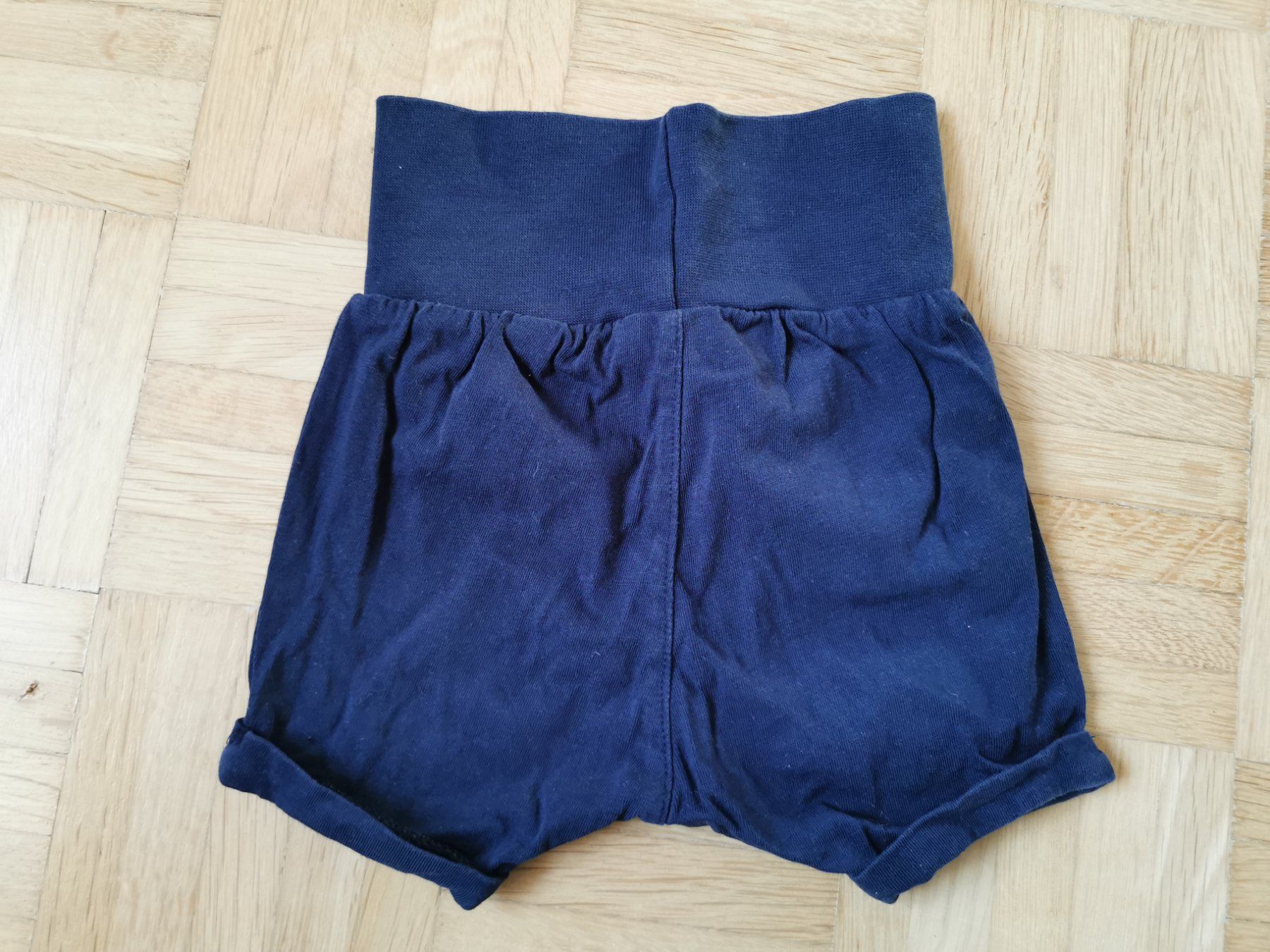 H&M Pantaloni: Shorts H&M Gr. 62 – Usato da Stäfa venduto da flamingo_17 1
