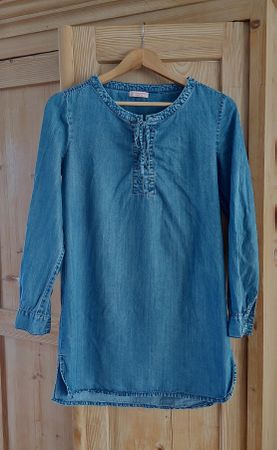 Kleid Grösse 36, Conleys