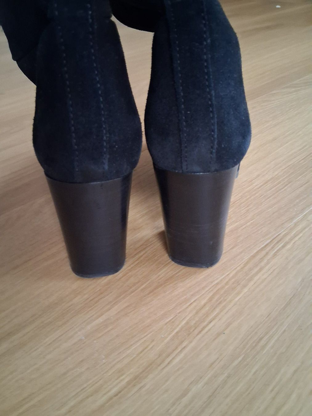 Scarpe da donna: Wildlederstiefel Gr. 41 – Nuovo (secondo la descrizione) da Lengnau AG venduto da Nathi88 1