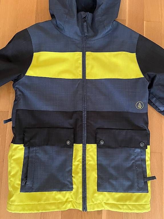 Vestes & Manteaux: Volcom Winterjacke  Kinder L (Regular)  – D'occasion à Horgen par jen_d9lr