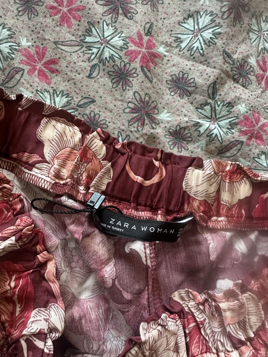 Zara Pantaloni: ZARA hose gr M ganz neu – Nuovo (secondo la descrizione) da Uster venduto da bek_v2ct