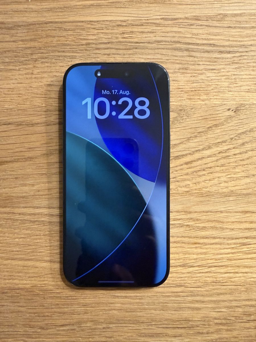Apple Telefoni cellulari / Smartphones: Iphone 16 pro, 256 gb – Usato da Näfels venduto da noinoi.xx