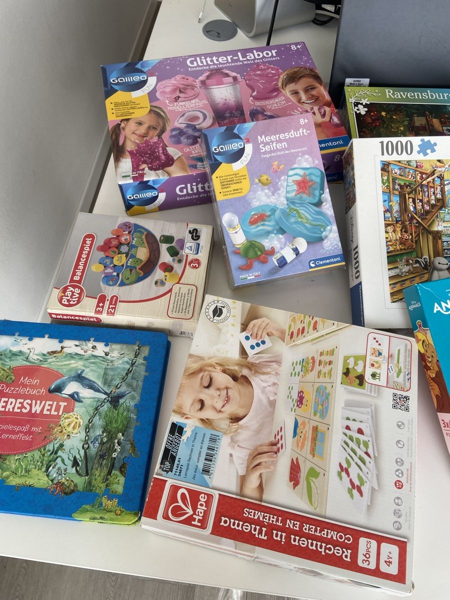 Giocattoli: Kinder set Spielzeug  – Usato da Volketswil venduto da DeAngela 2