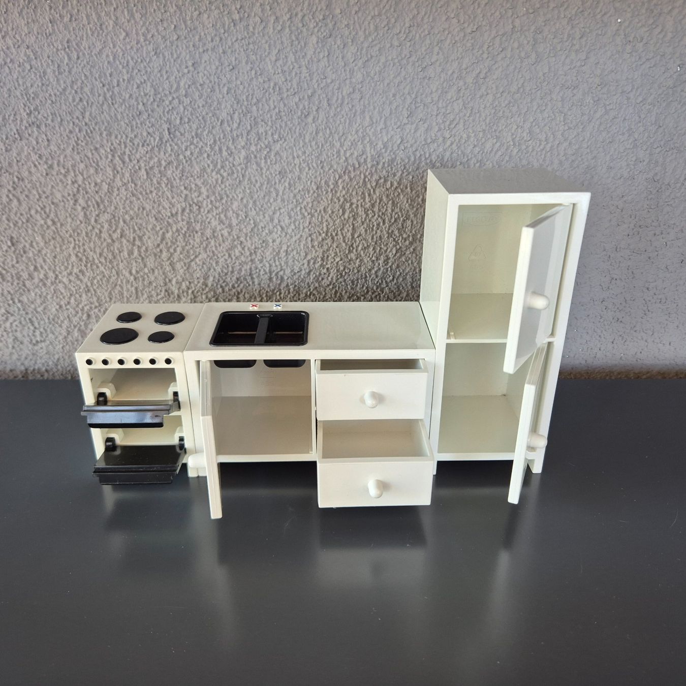 Statuette: Ikea Huset Mini Deco Möbel Set Küche 3 Teile – Usato da Nottwil venduto da Wondewa-Shop 1