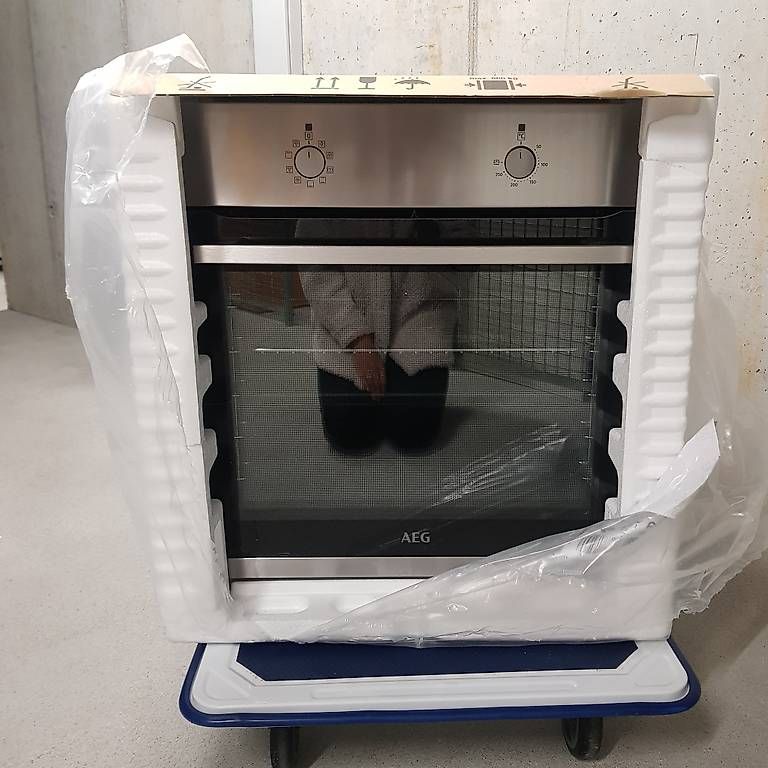 Forni: AEG Backofen 60cm NEU OVP – Usato da Biel venduto da sugevan