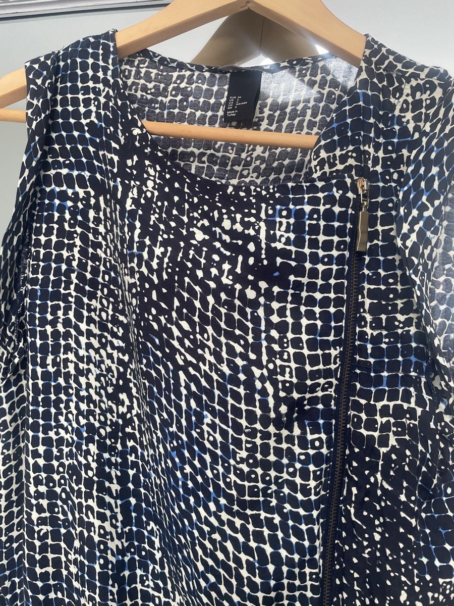 H&M Jumpsuits: H&M summer Playsuit, Size 36, Viscose – Gebraucht aus Sementina von NinaDel 1
