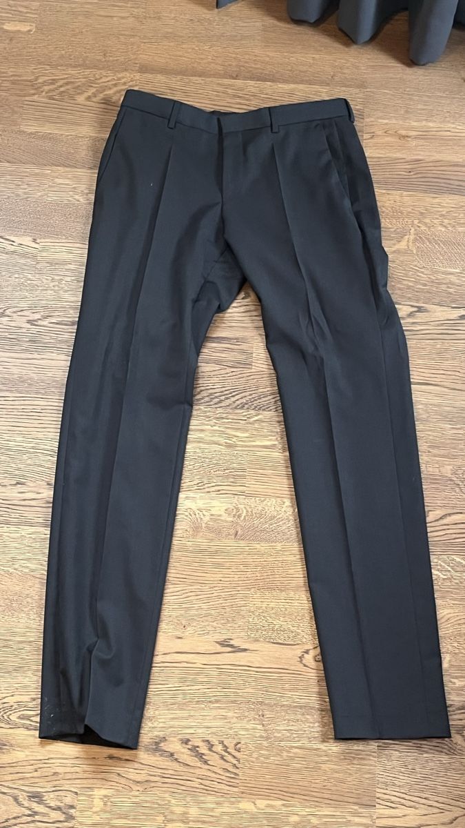 Pantaloni: Hugo Boss Anzugshose – Usato da Hombrechtikon venduto da aa0_6nss