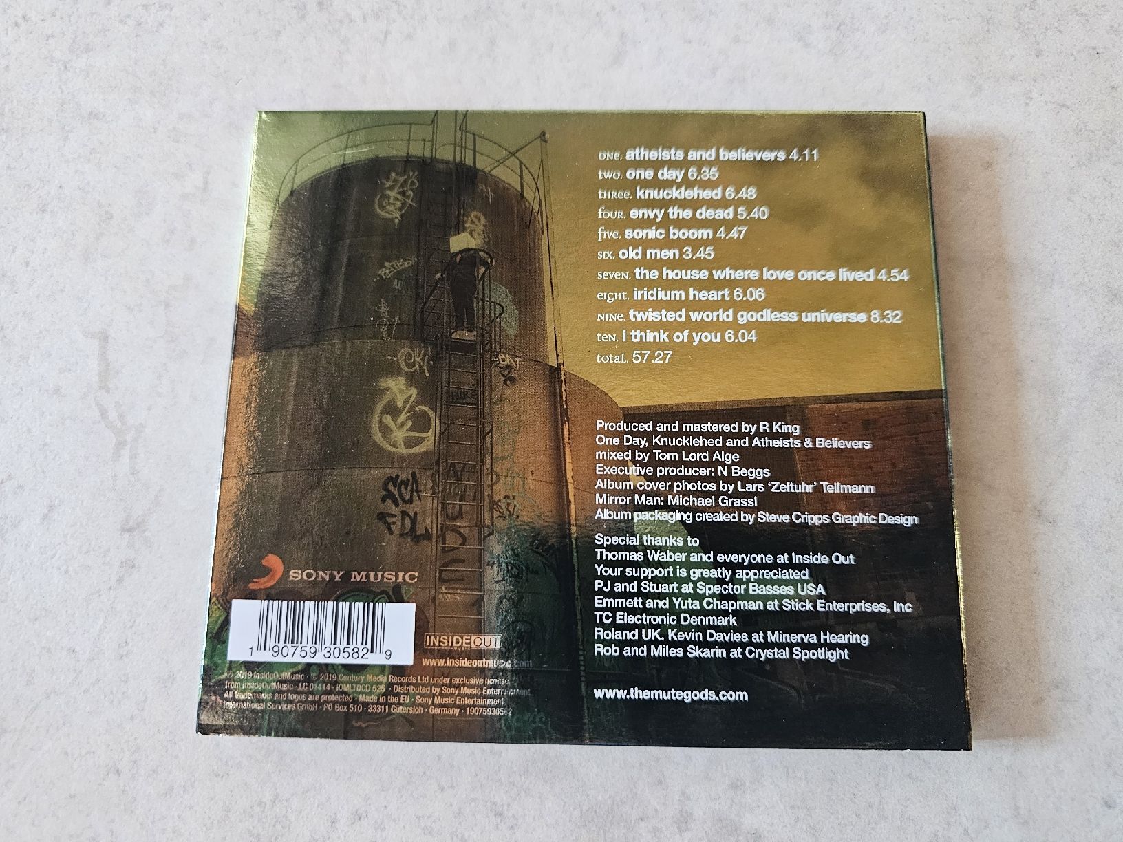 CDs: The Mute Gods  -  Atheists And Believers – Gebraucht aus Schneisingen von backstore24 1