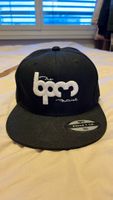 Stylische Fitted Cap Grösse 7 1/4 L = 58cm BPM-Festival