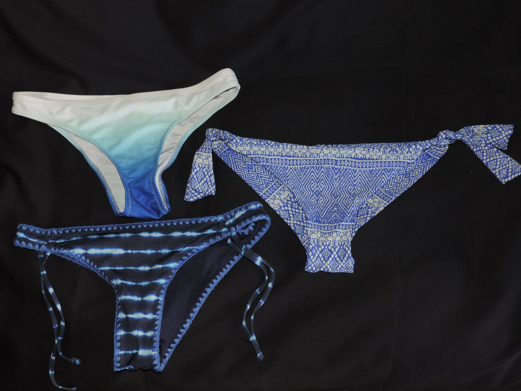 Costumi da bagno & Bikini: lot de 3 culottes de bain bleues – Usato da Genève venduto da Axelle333 3