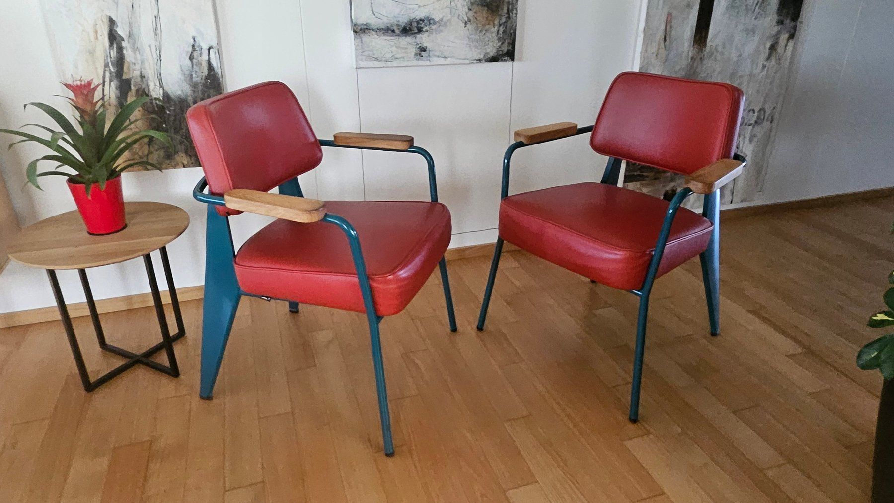 Vitra Sessel: 2 Sessel Vitra Fauteuil Direction, Leder, Red Stone – Gebraucht aus Uster von Fan007