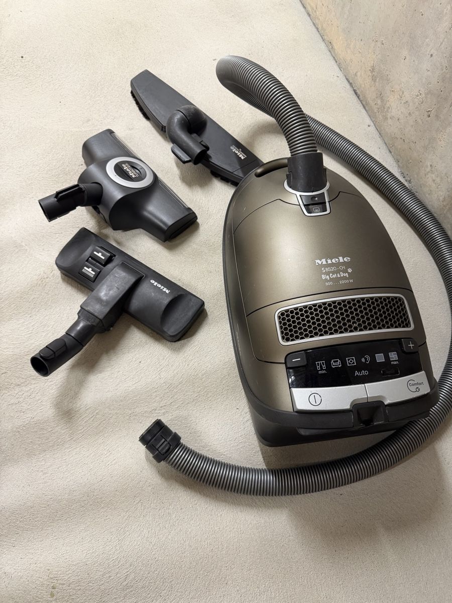 Miele Staubsauger & Zubehör: Miele Staubsauger c3 – Gebraucht aus Zürich von sne.swiss 3